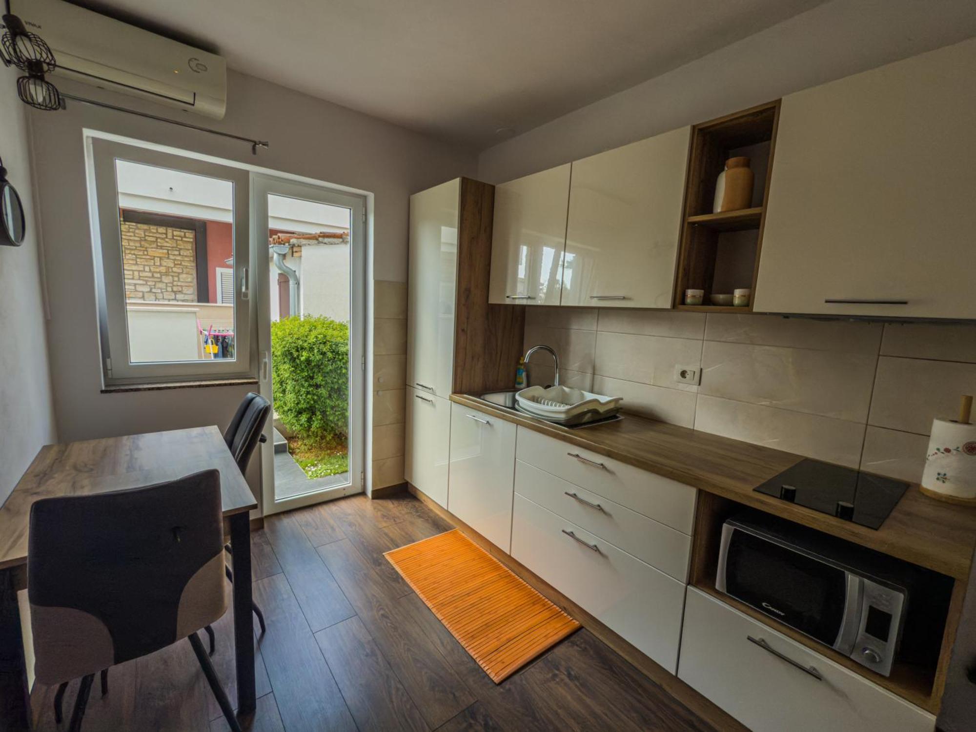 Apartments Tin Ровінь Екстер'єр фото