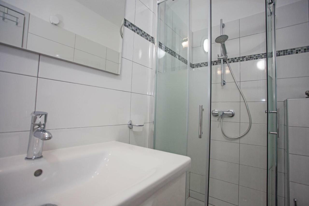 Apartments Tin Ровінь Екстер'єр фото